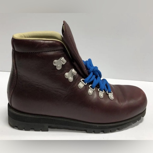 Merrell Womens Wilderness Legend Lace-Up Waterproof Boot Size 7M